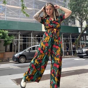 🐆 JAGUAR PARADISE JUMPSUIT - BLACK ANIMAL PRINT JUMPSUIT - Size Medium